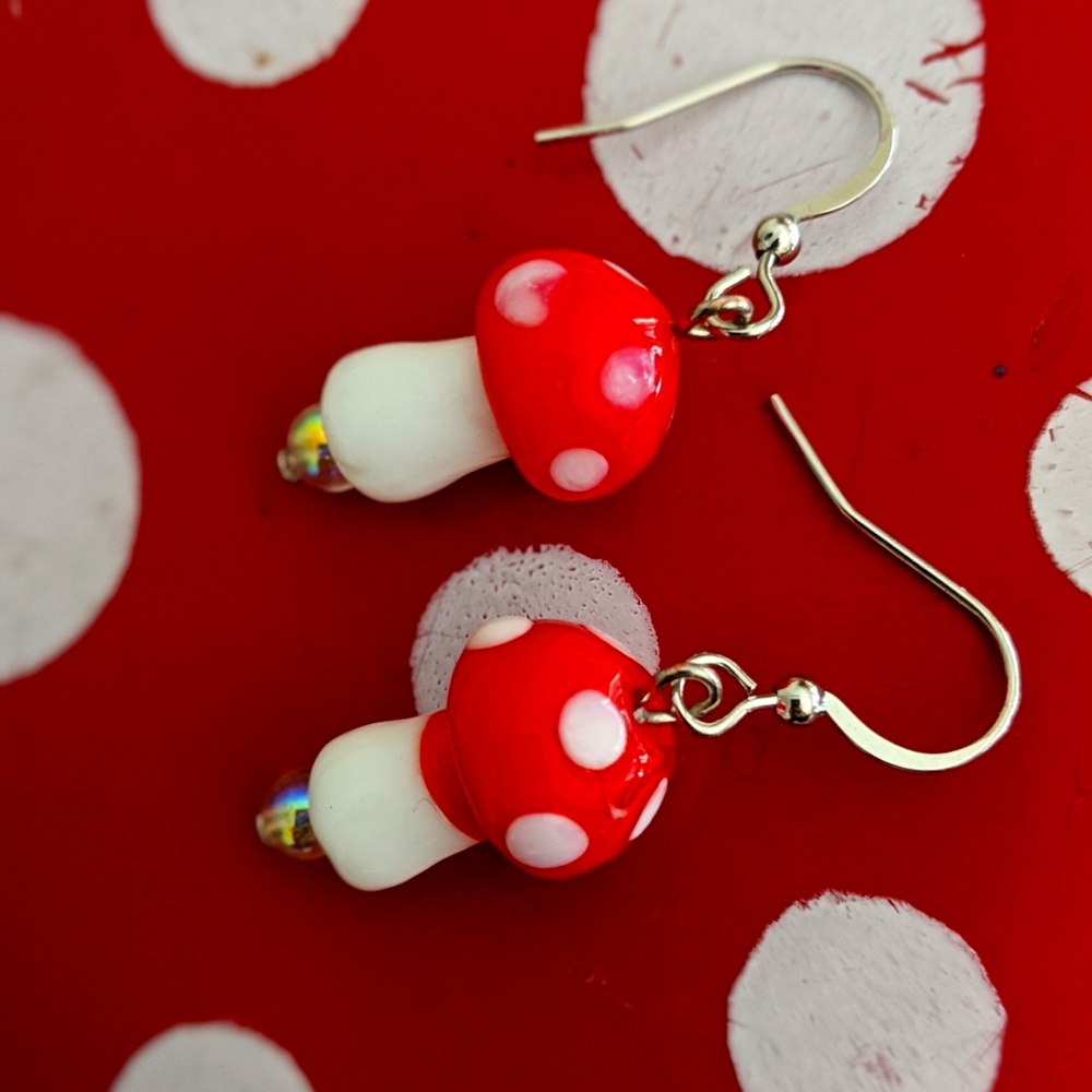 Retro red mushroom earings